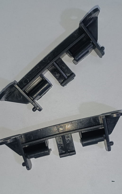 لولای درب بیرونی باک پژو 405 و پارس